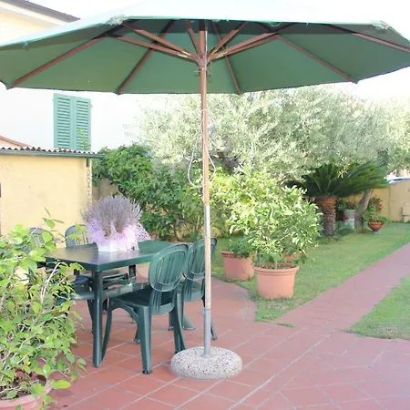 Hébergement de vacances La Casina Dell'annetta Lido di Camaiore